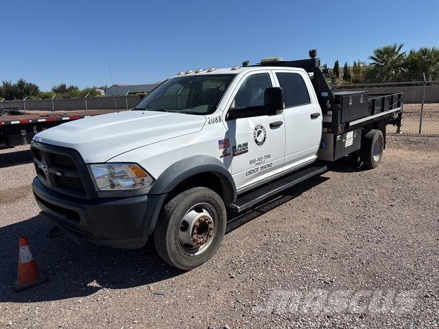 RAM 5500 起重機卡車