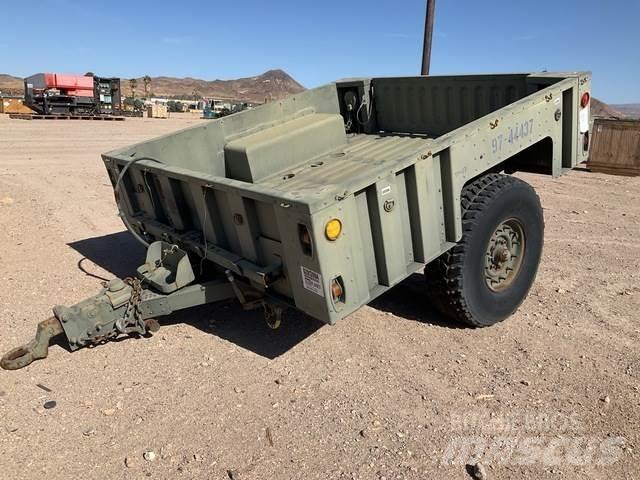  Raytheon M1102 其他拖車