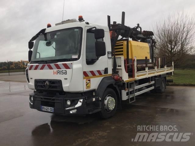 Renault D250 移動式鑽機車