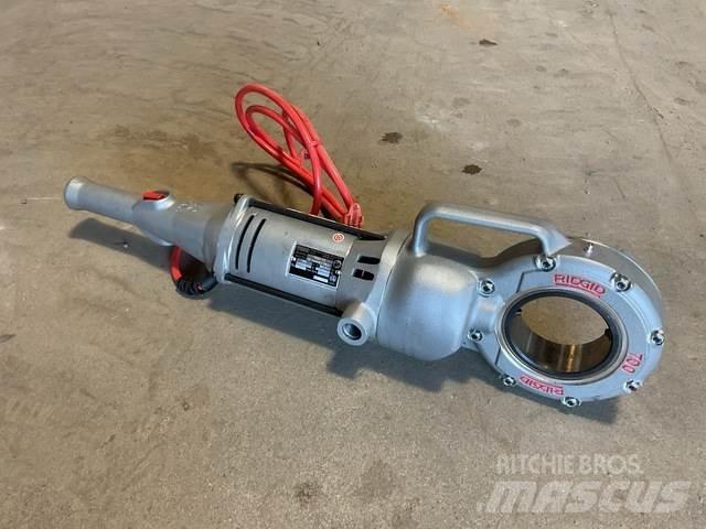  Ridgid 700-T2 管道設備
