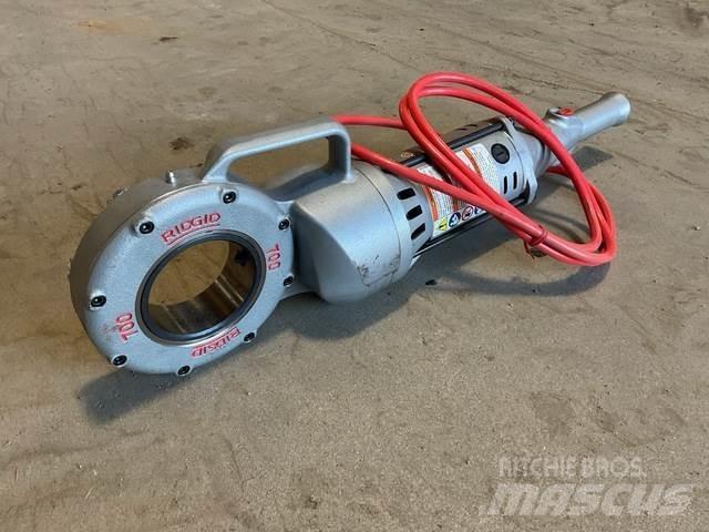  Ridgid 700-T2 管道設備
