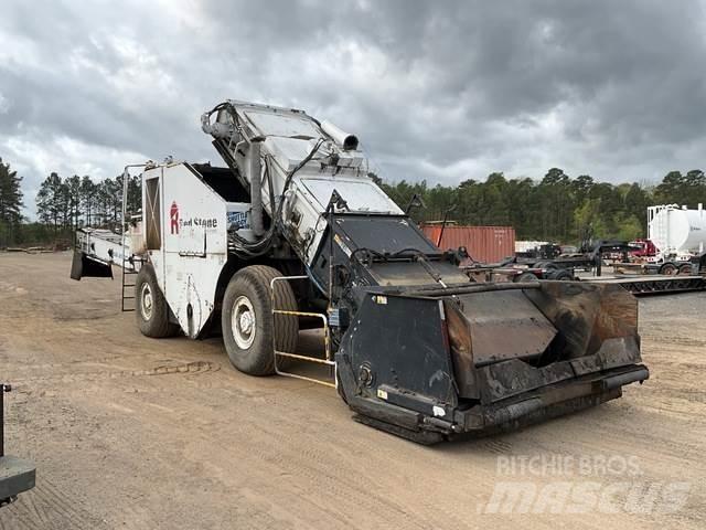 Roadtec 2500E 物料運輸車輛