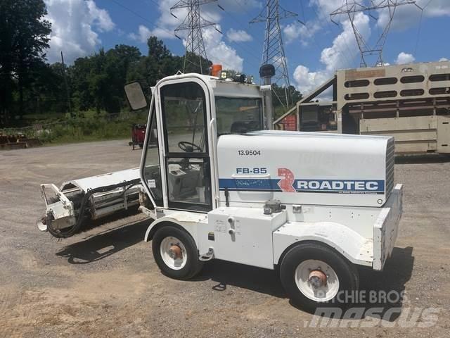Roadtec FB-85 室內掃倉機