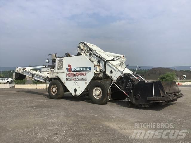 Roadtec SB2500 物料運輸車輛