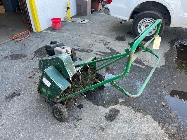 Ryan Lawnaire 通風機和垂直割草機
