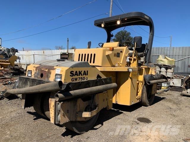 Sakai GW750-2 膠輪滾壓機