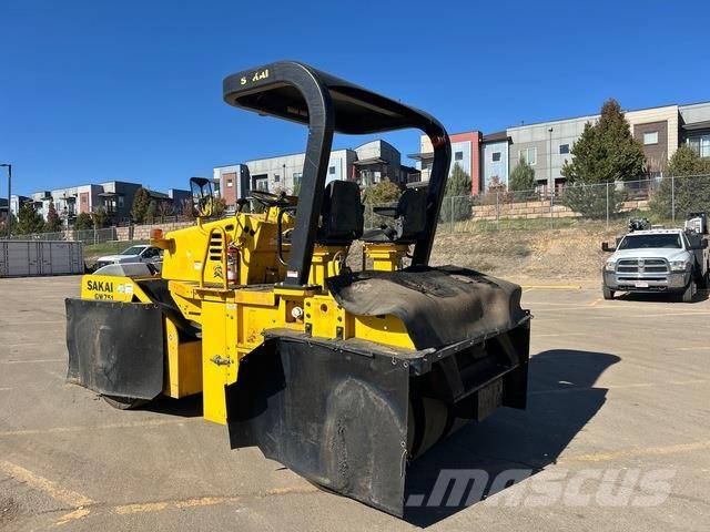 Sakai GW751 複合式滾壓機