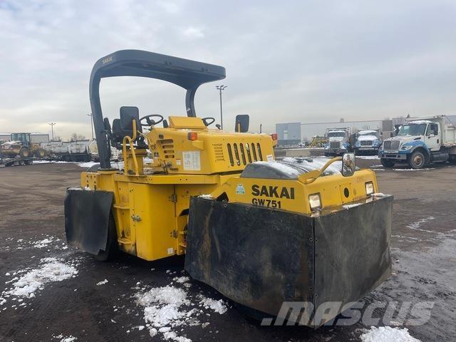 Sakai GW7512 膠輪滾壓機