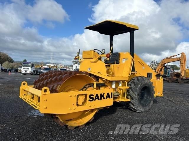 Sakai SV400TF 單輪滾壓機
