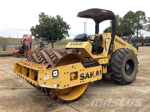 Sakai SV540T 單輪滾壓機
