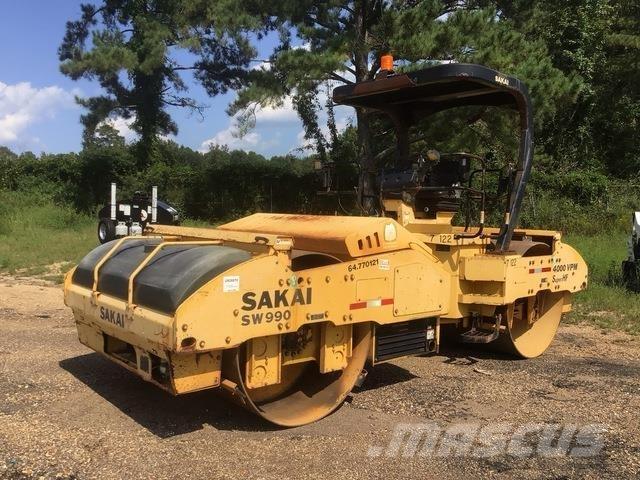 Sakai SW990 雙輪滾壓機