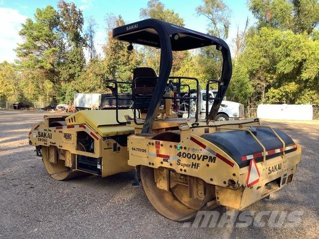 Sakai SW990 雙輪滾壓機