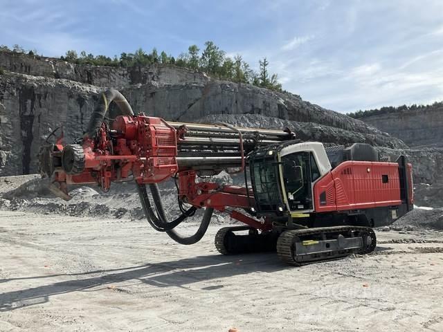 Sandvik DI650I 鑽孔機