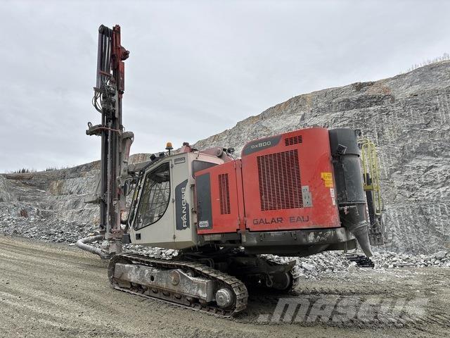 Sandvik DX800R 鑽孔機