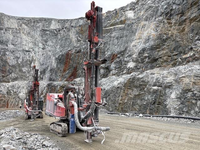 Sandvik DX800R 鑽孔機