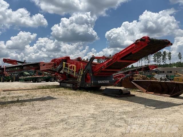 Sandvik QE442 篩分機