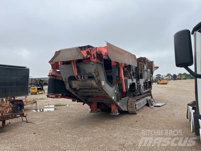 Sandvik QI240 破碎機