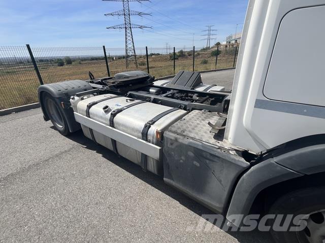 Scania P410 曳引機組件