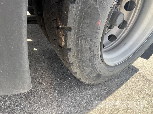 Scania P410 曳引機組件