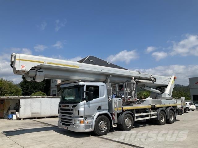 Scania P410LB 卡車裝載高空作業車