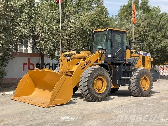 SEM 655D 輪胎式裝載機