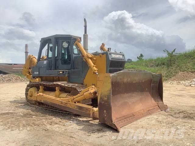 Shantui SD32W 履帶推土機