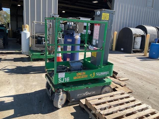 SkyJack SJ16 垂直升降工作台