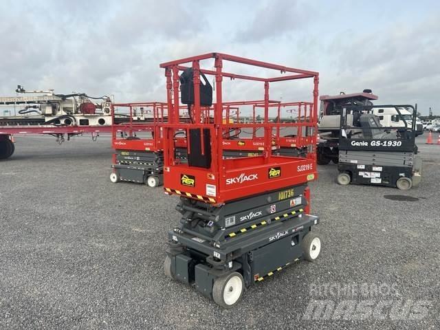 SkyJack SJ3219 剪式升降機