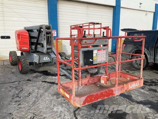 SkyJack SJ46AJ 曲臂高空作業車