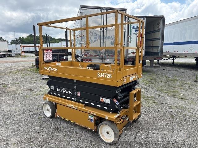 SkyJack SJ4726 剪式升降機