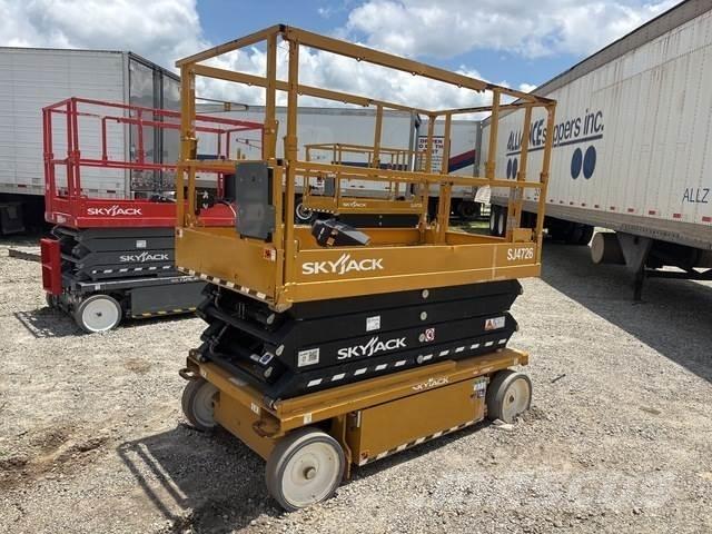 SkyJack SJ4726 剪式升降機