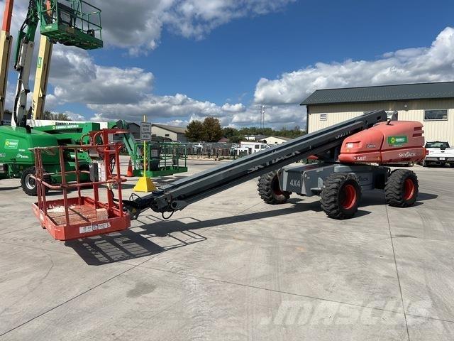 SkyJack SJ61T 伸縮臂高空作業車