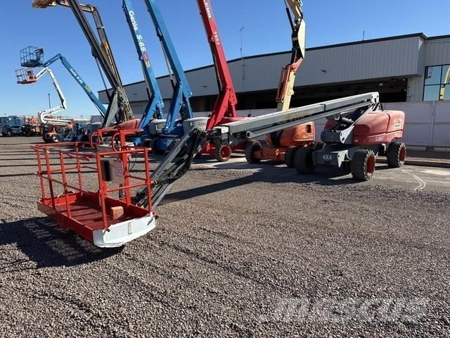 SkyJack SJ86T 伸縮臂高空作業車