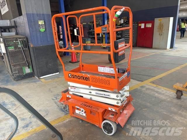 Snorkel S3010E 剪式升降機