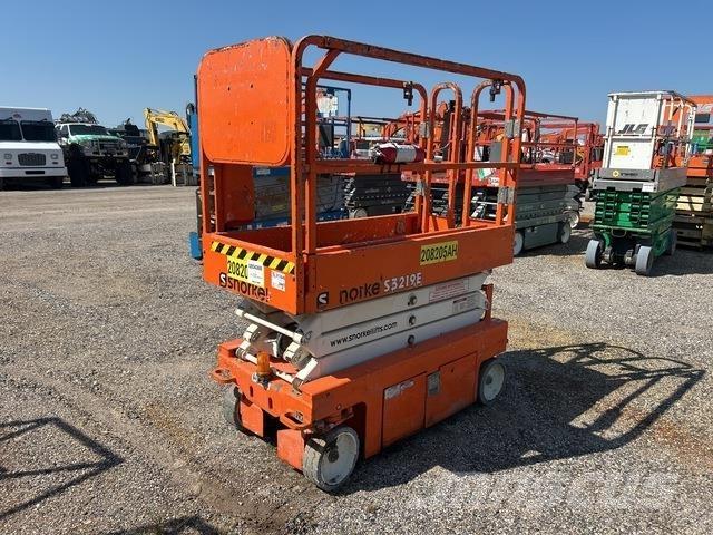 Snorkel S3219E 剪式升降機