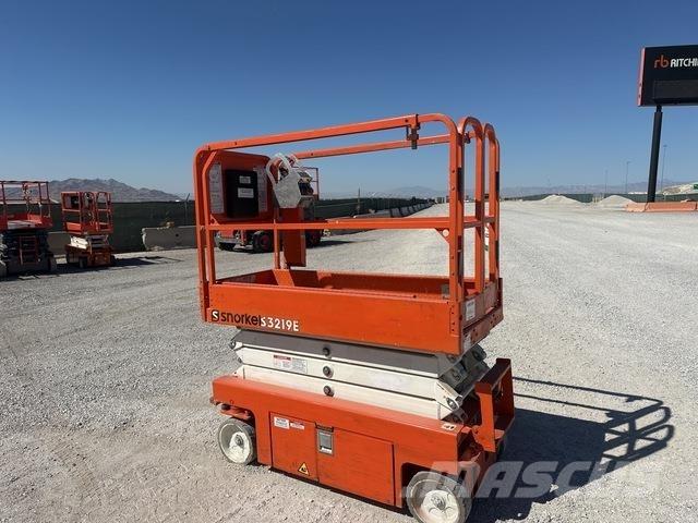 Snorkel S3219E 剪式升降機