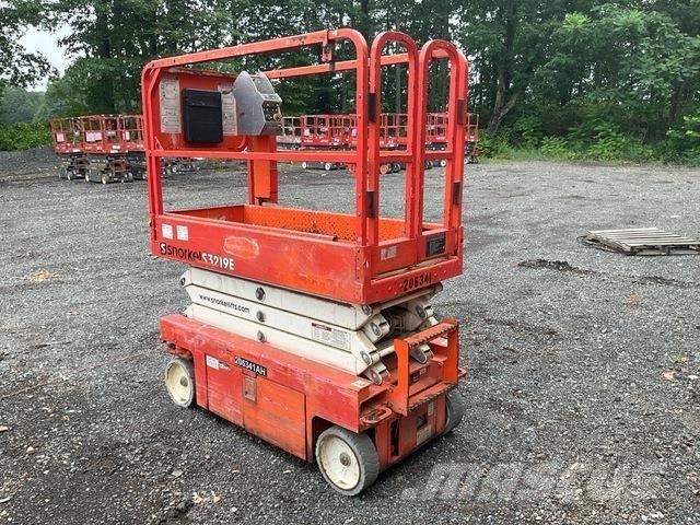 Snorkel S3219E 剪式升降機