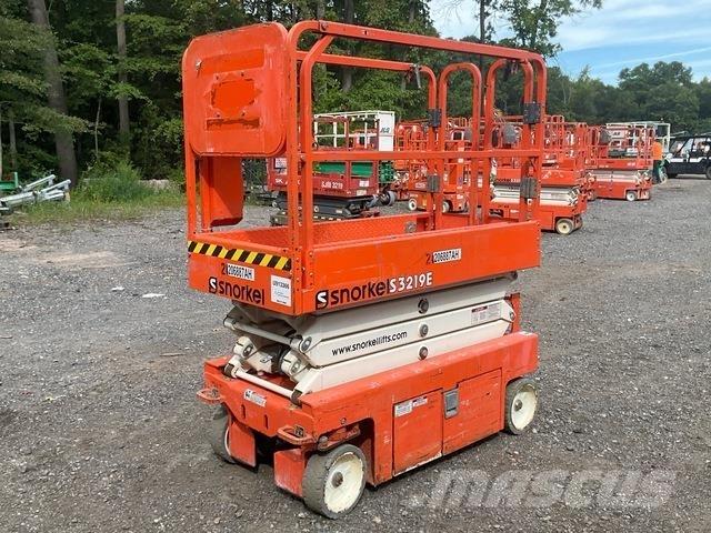 Snorkel S3219E 剪式升降機