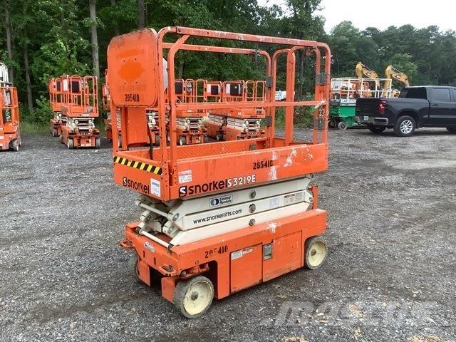 Snorkel S3219E 剪式升降機