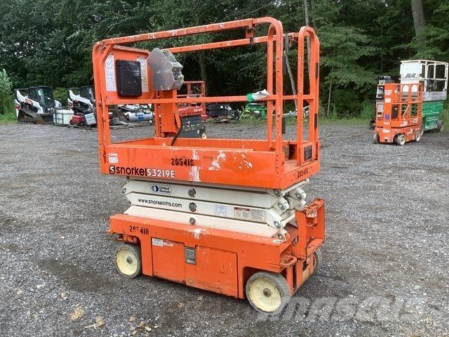 Snorkel S3219E 剪式升降機