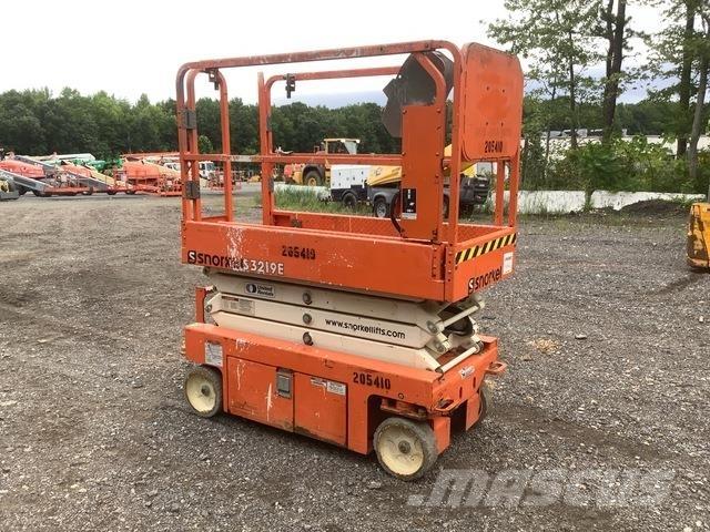 Snorkel S3219E 剪式升降機