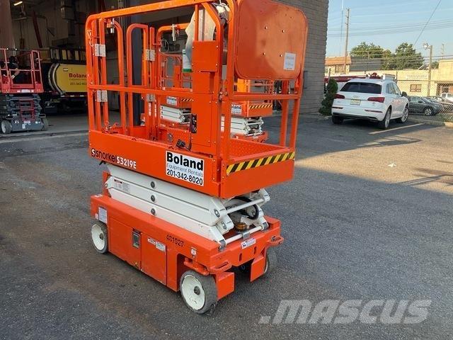 Snorkel S3219E 剪式升降機