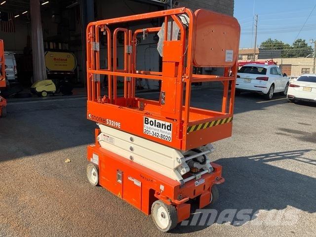 Snorkel S3219E 剪式升降機