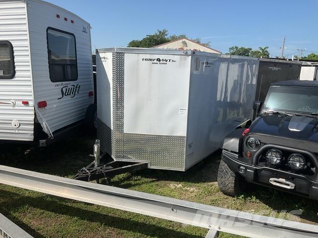  South River 箱體拖車