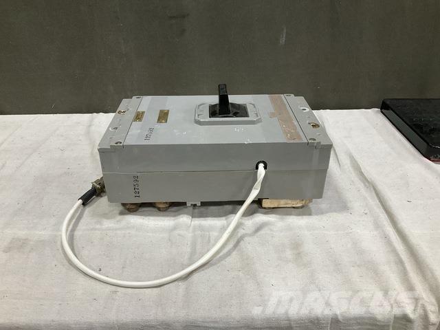  SPD NQB-A1600 鐵鎚/碎石機