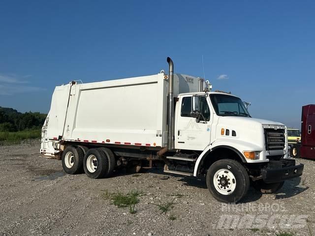 Sterling L7500 垃圾車