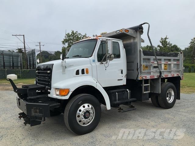 Sterling L7500 傾卸式卡車
