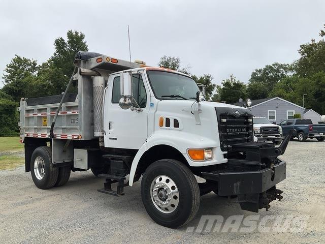Sterling L7500 傾卸式卡車
