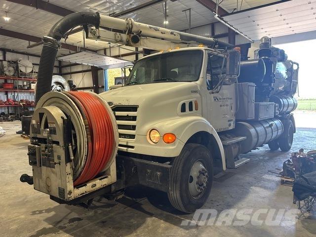 Sterling L7500 組合/真空油槽車