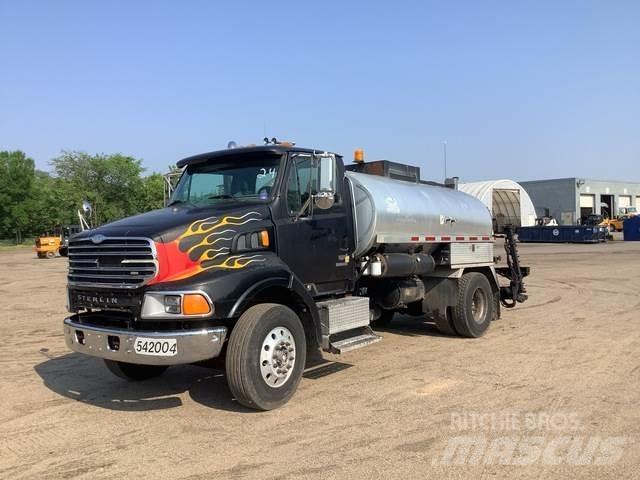 Sterling L8500 混凝土車